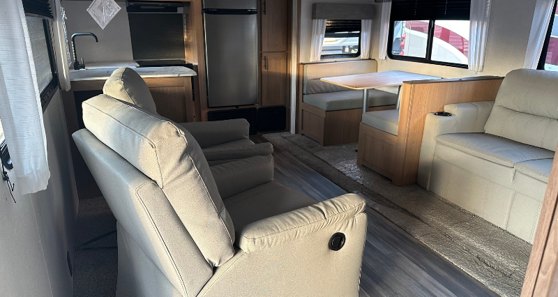 060624-3EasyStepsPanelBlog-RV-Interior.png